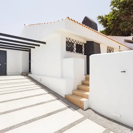 Home2book Coastal Chic Apt, Huge Private Terrace Holiday home Candelaria