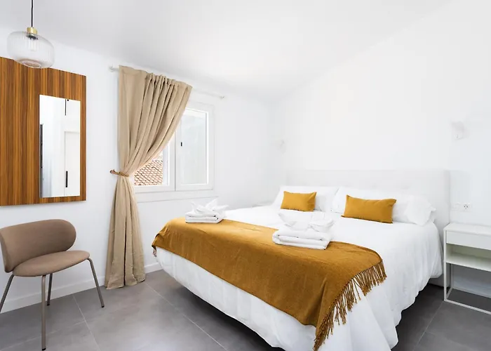 Home2book Coastal Chic Apt, Huge Private Terrace Casa vacanze