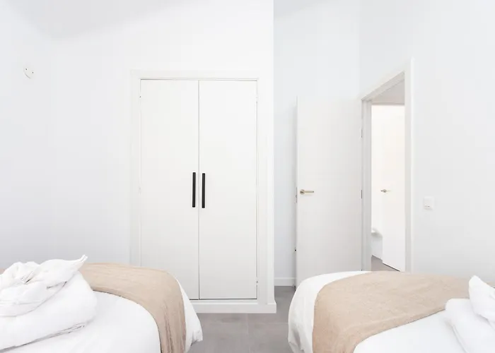 Home2book Coastal Chic Apt, Huge Private Terrace Casa vacanze