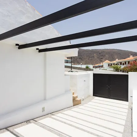 Home2book Coastal Chic Apt, Huge Private Terrace * Candelaria